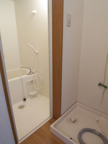 ベルーナⅡの浴室