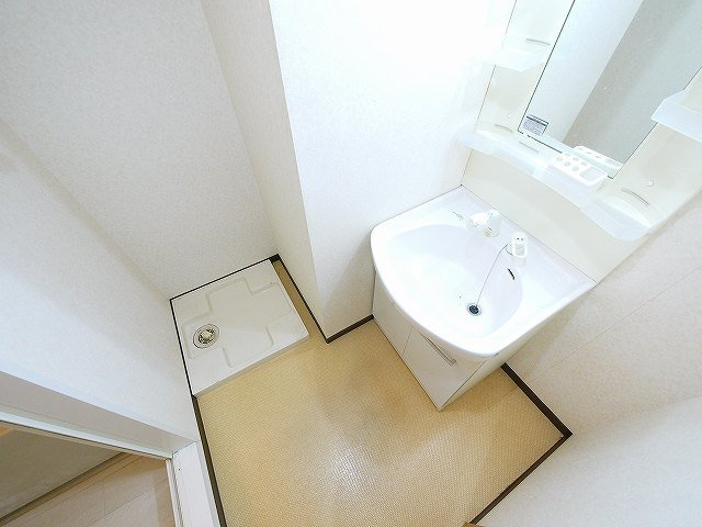 結充Immeuble　B館の洗面所|広い洗面スペース