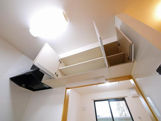 プラシード　セレノ　Ｄのキッチン|コンパクトなキッチンで掃除もラクラク