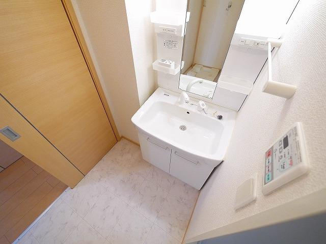 プラシード　セレノ　Ｄの洗面所|使いやすい洗面所です