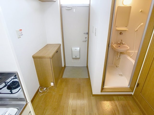 パールハイツ松波の玄関