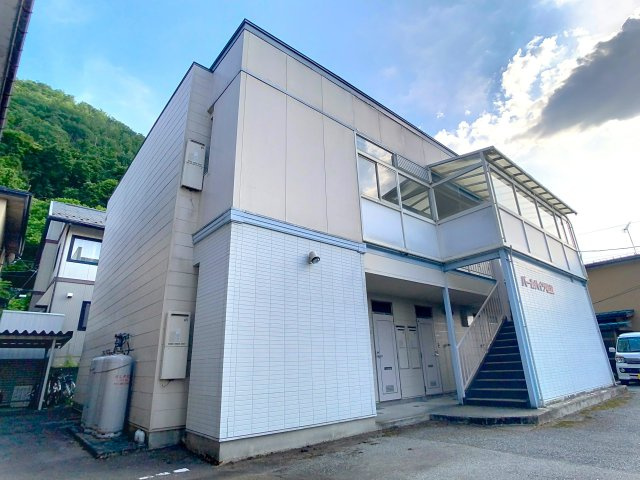 パールハイツ松波の外観