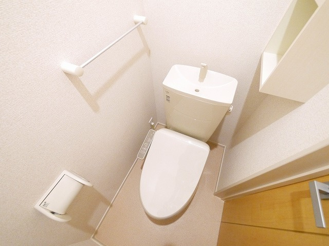 モデルノⅠのトイレ|清潔感のあるトイレです
