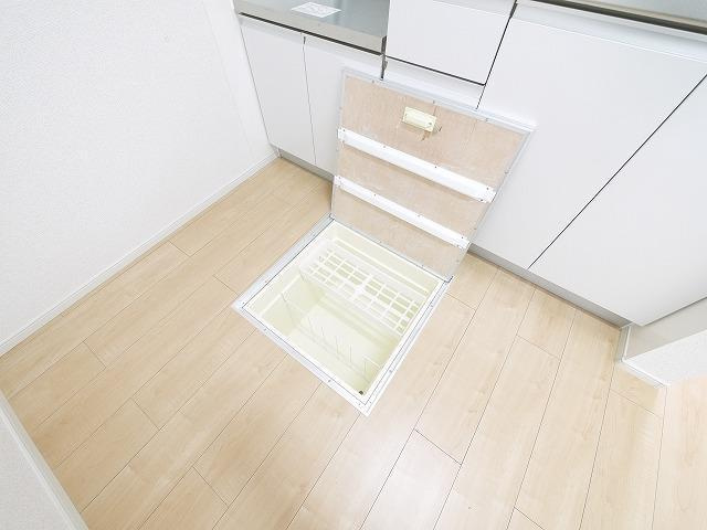 モデルノⅠの収納|床下収納もついてます。