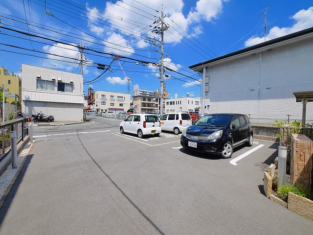 モデルノⅠの駐車場