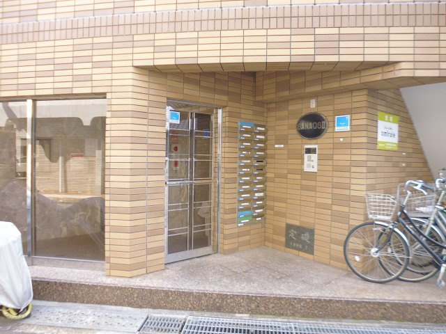 サンエキューズⅡのエントランス