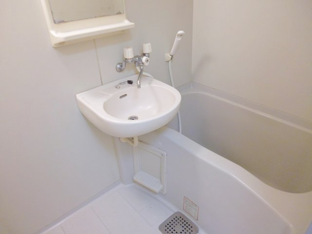 サンエキューズⅡの浴室