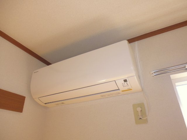 プラティーヌＫ．Cの設備|エアコン