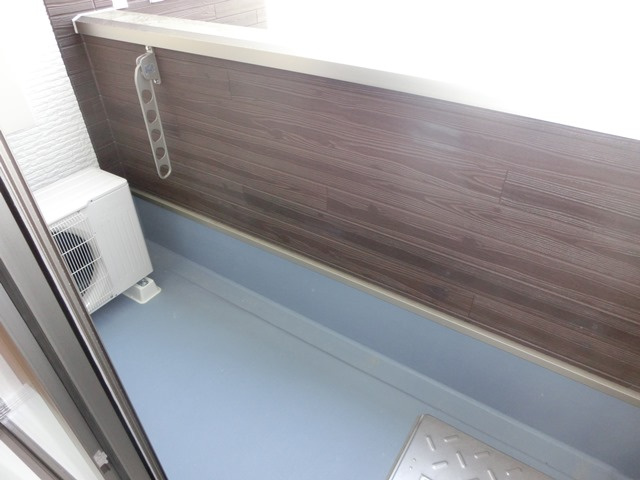 大阪市淀川区田川北１丁目のアパートのバルコニー