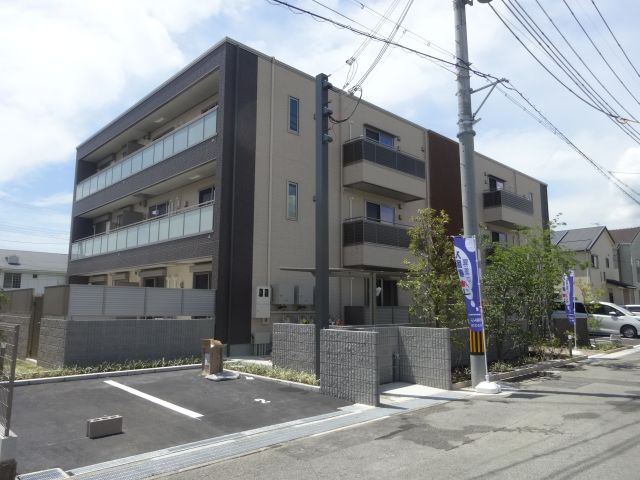 イデアーレ伊丹の外観