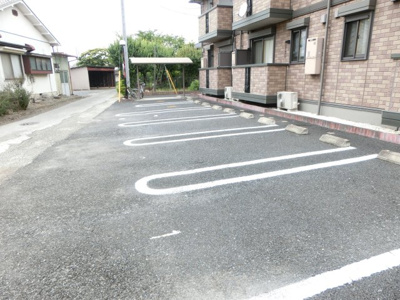 【駐車場】 | グランメール桜町Ｃ