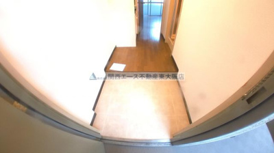 【玄関】 | ラフィーネ小若江