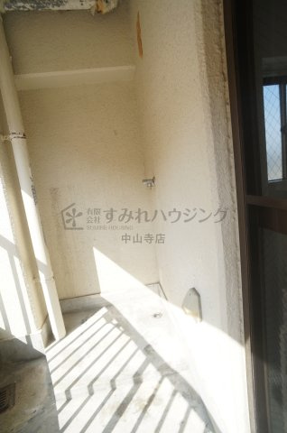 ハイツ後藤の設備|洗濯機置場はバルコニーにございます。