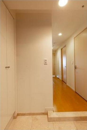 中央区勝どき１丁目の賃貸マンションの玄関