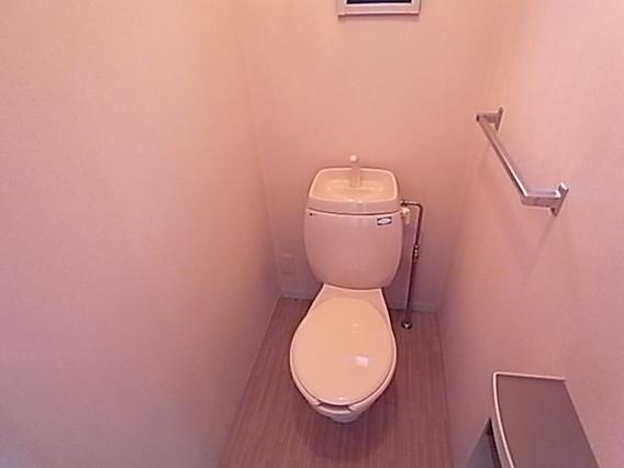 烏帽子ハイツ六甲のトイレ