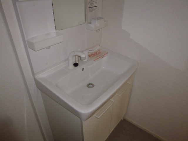 ワルド　プラッツAのトイレ|温水洗浄便座