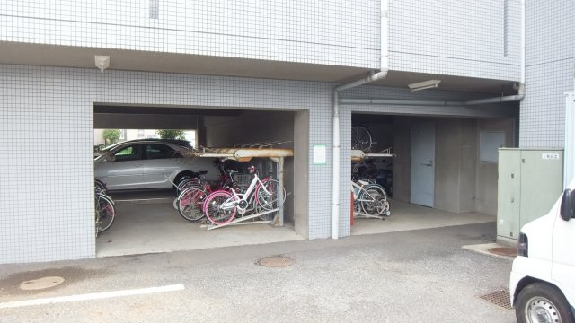 コリーナ柏井のその他共用部分|駐輪場です。