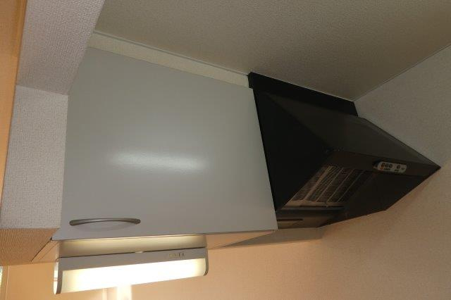 レグルス早島のキッチン|キッチン上収納