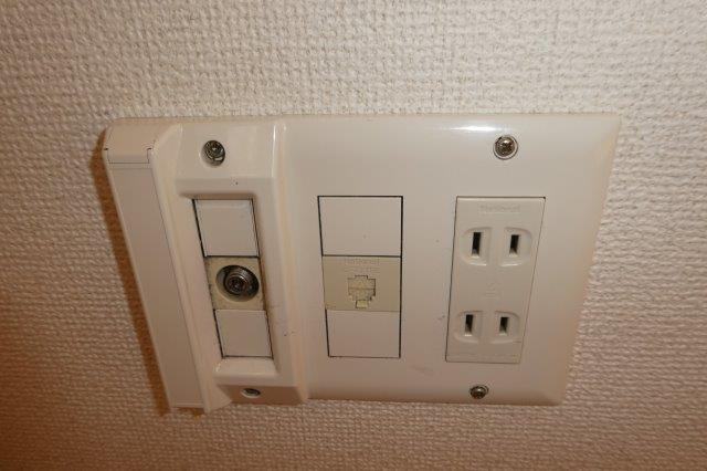 レグルス早島の設備|ＴＶジャック・電話モジュラー
