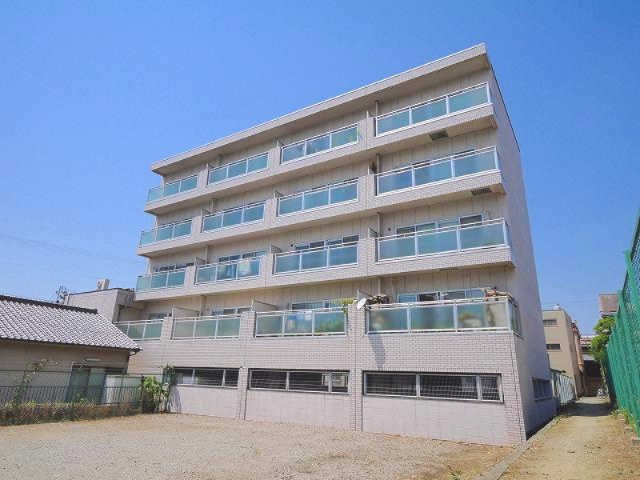 シャトー天理の外観|物件の外観です