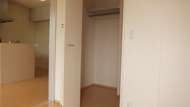 アークＴＯＷＡの収納|ウォークインクローゼット