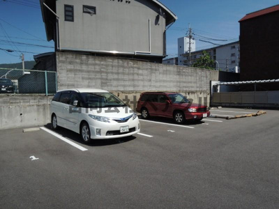 【駐車場】 | インテグラルフラッツ | カースペースがあります