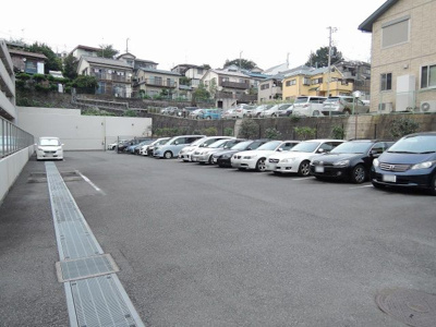 【駐車場】 | アデニウム菊名