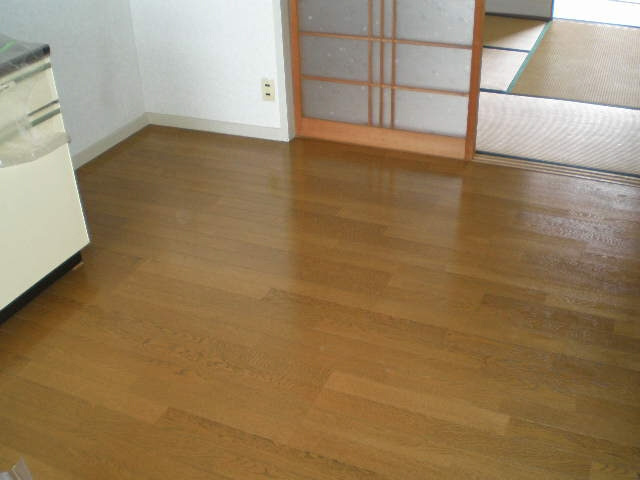 マンション朝霧1号館の居間・リビング|DK
