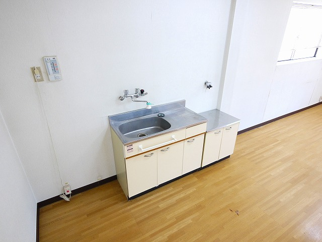 吉本店舗（加茂町兎並船屋）の内装