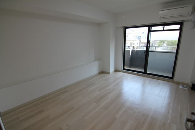 【洋室】 | 立花アネックス