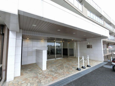 【エントランス】 | ルネサンス横濱富岡コンフィールヒルズ　