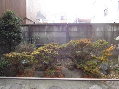 【展望】 | 岡本ハイツ | 岡本ハイツ　洋室側の窓からの景色です