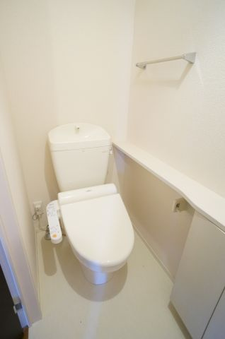 セジュール東宝塚のトイレ