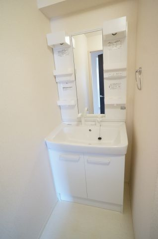 セジュール東宝塚の洗面所