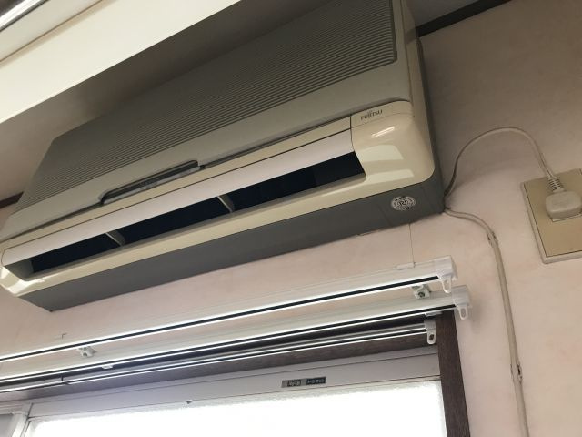ヒールパイン本町の設備|エアコン