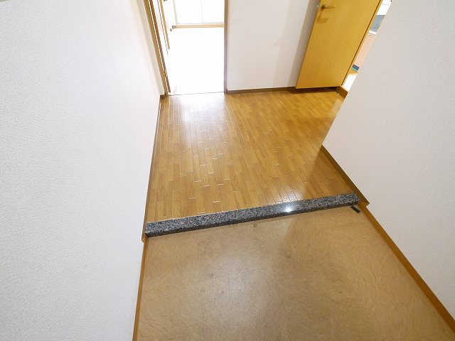 プライムガーデンの玄関|明るい玄関です