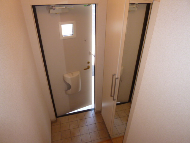 ディリジェントⅡＢの玄関