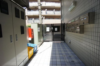 【エントランス】