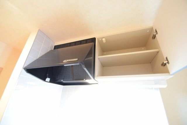 サンルピナスの設備|上部に棚あります