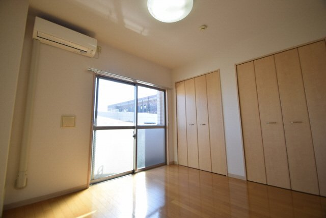 サンルピナスの居間・リビング|洋室６帖