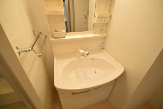 サンルピナスの洗面所|シャンプードレッサー