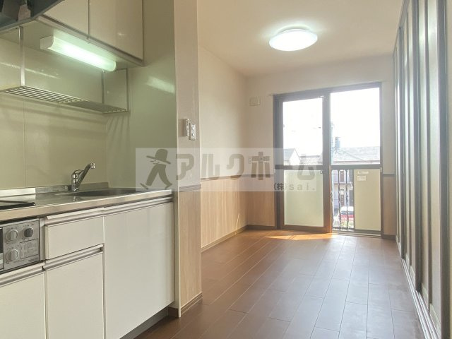 サンクレール志紀の居間・リビング