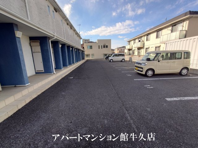 ＤＪひたち野Ⅱの駐車場