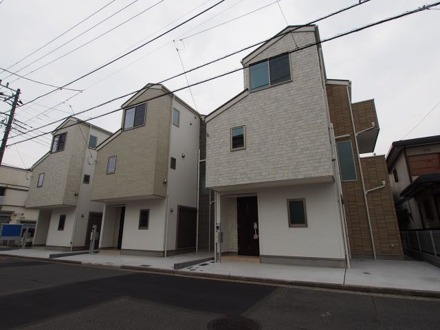 西区東久保町全３棟　新築戸建ての外観