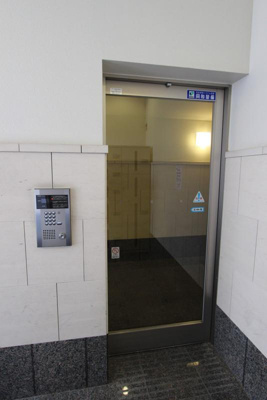 【エントランス】 | ヴィラマール新寺 | オートロック