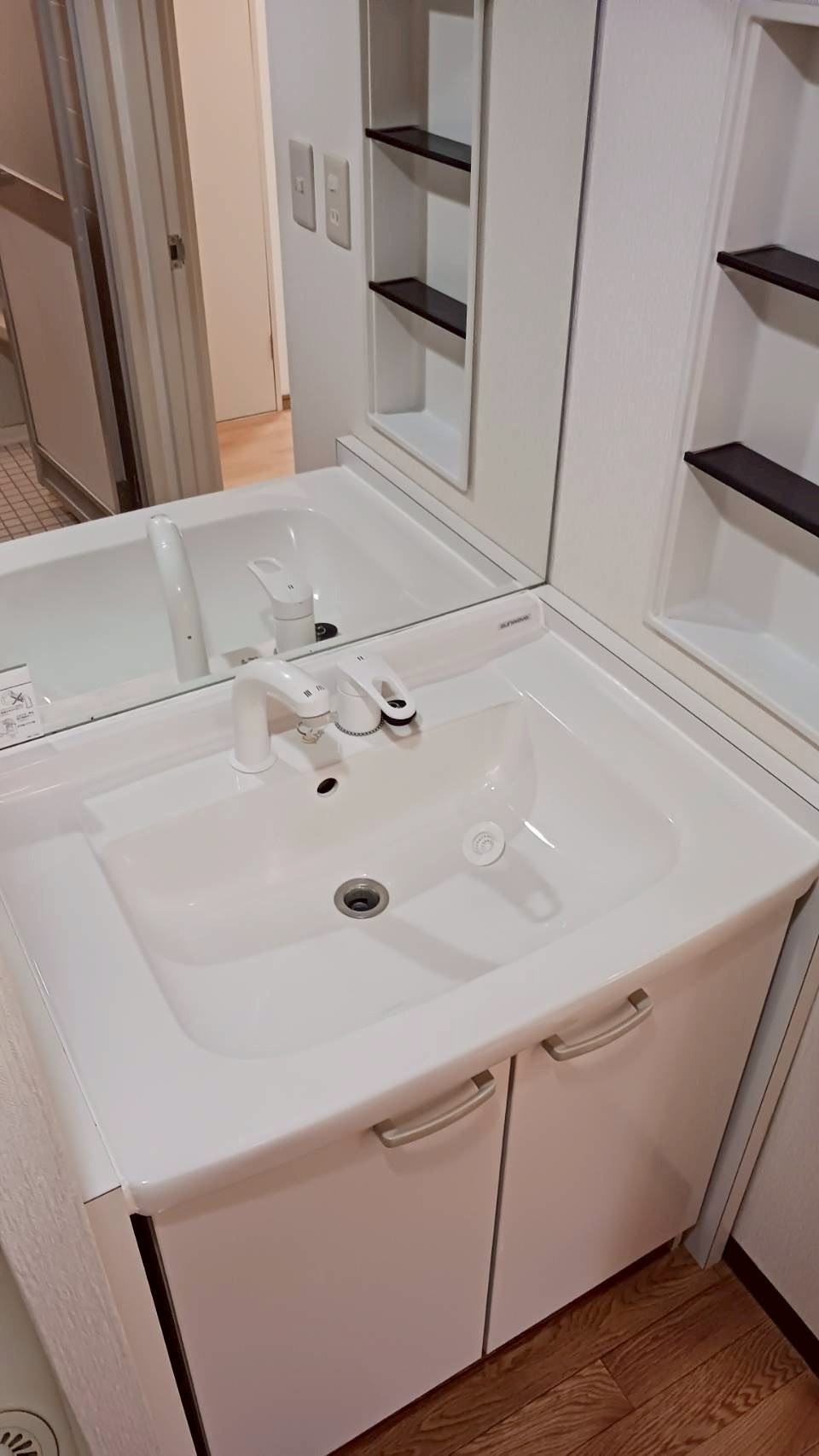 ライオンズマンション市川本八幡壱番館の独立洗面台|独立洗面台