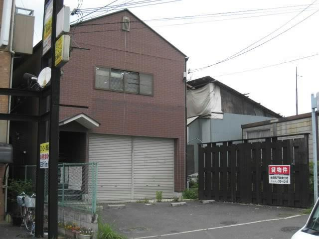 奈良市三碓７丁目の店舗事務所の外観