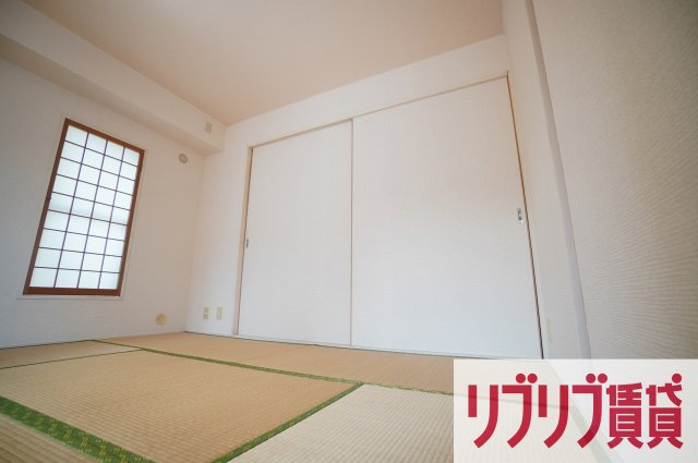 クリスタルスクエアINOHANAの寝室