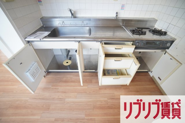 クリスタルスクエアINOHANAのキッチン