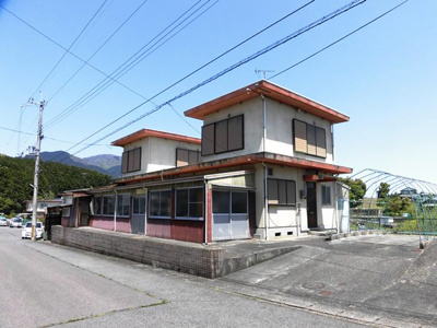 【外観】 | 大津市伊香立下龍華町584-31 売土地 | 改装して住むことも可能です！